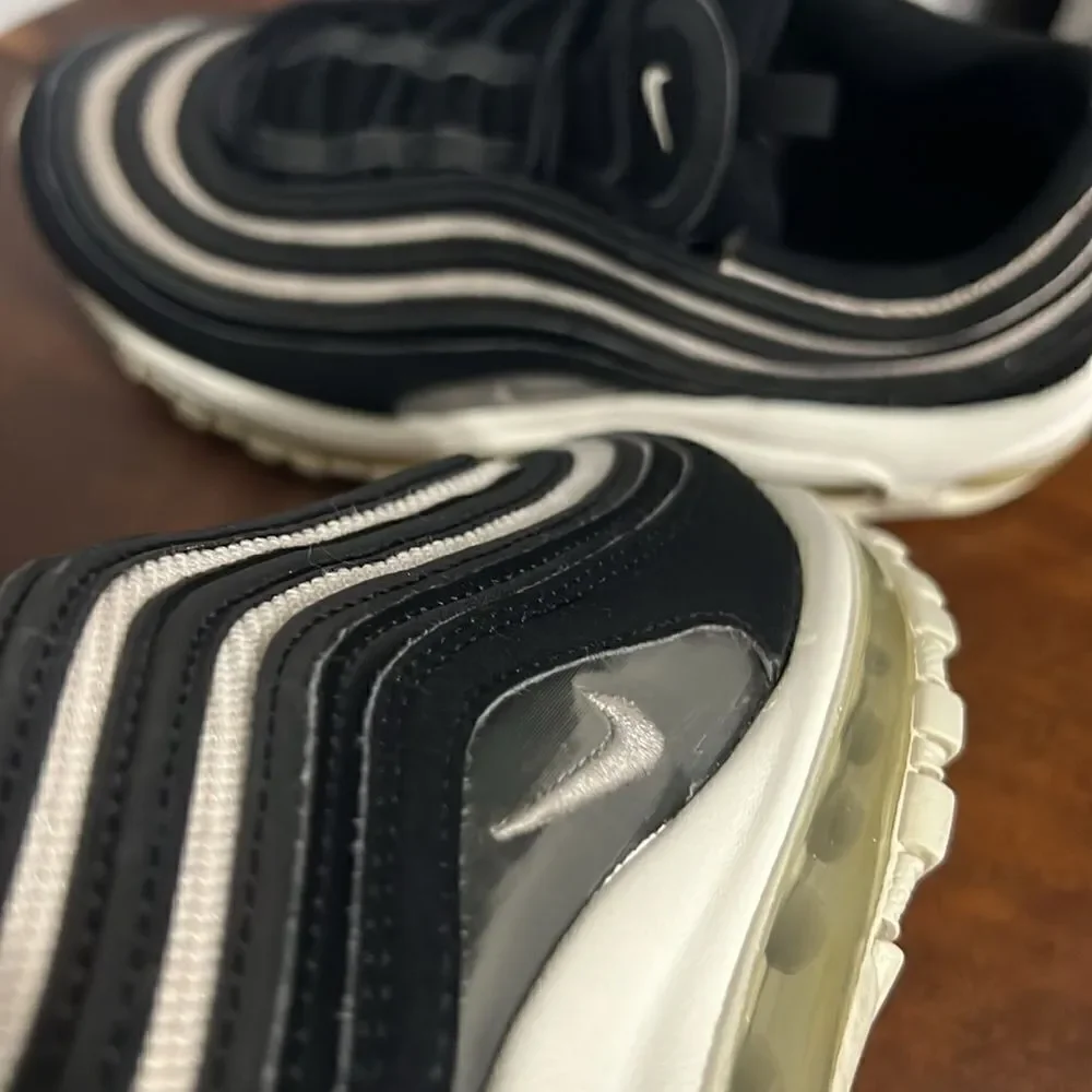 🔥🔥‎ NIKE AIR MAX 97 Running Shoes - Black/White - Women Sz 7 - EXCELLENT